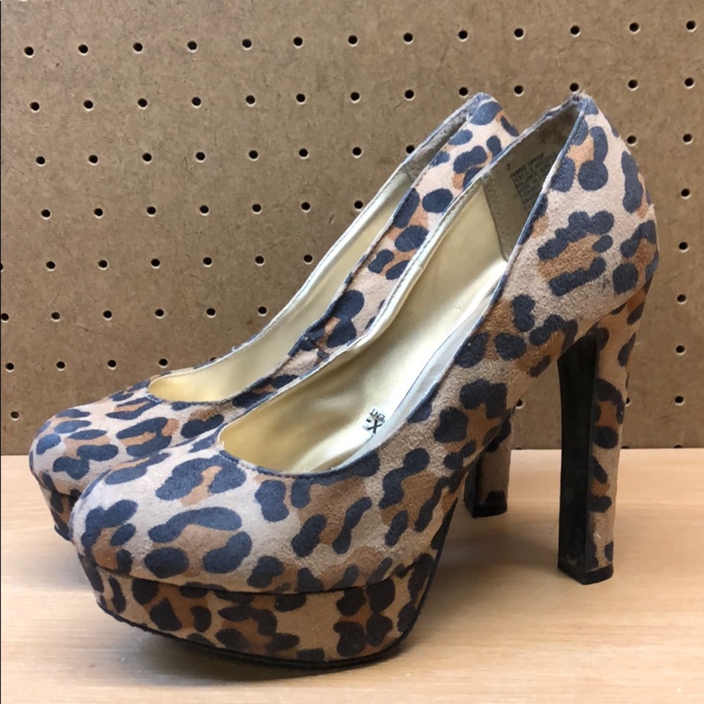 Mossimo Supply Co. Women’s Platform Heels Size 7